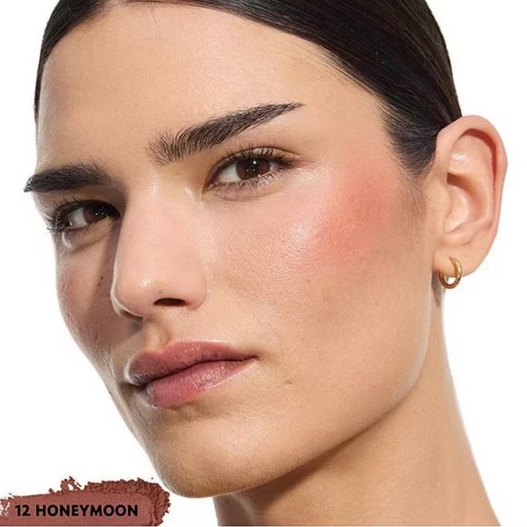 YSL Make Me Blush 24-Hour Buildable Powder Blush 12-Honeymoon - Picture 3 of 6